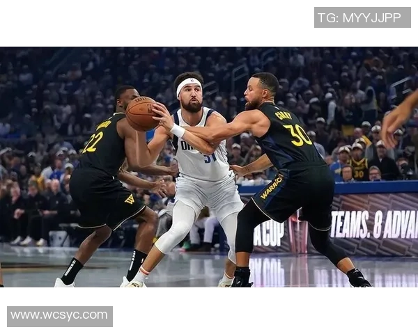 勇士宣布续约汤普森，稳固球队未来竞争力