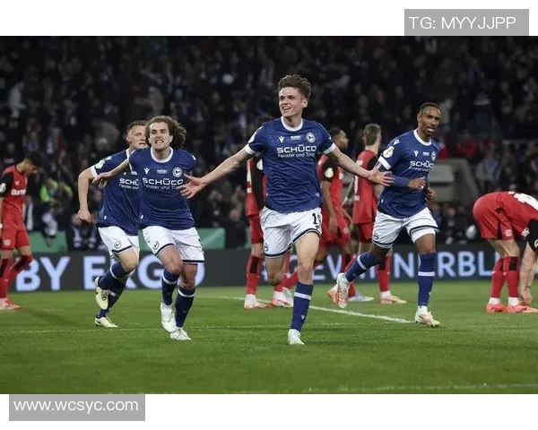 基尔队与比勒费尔德队的精彩对决分析与赛季展望